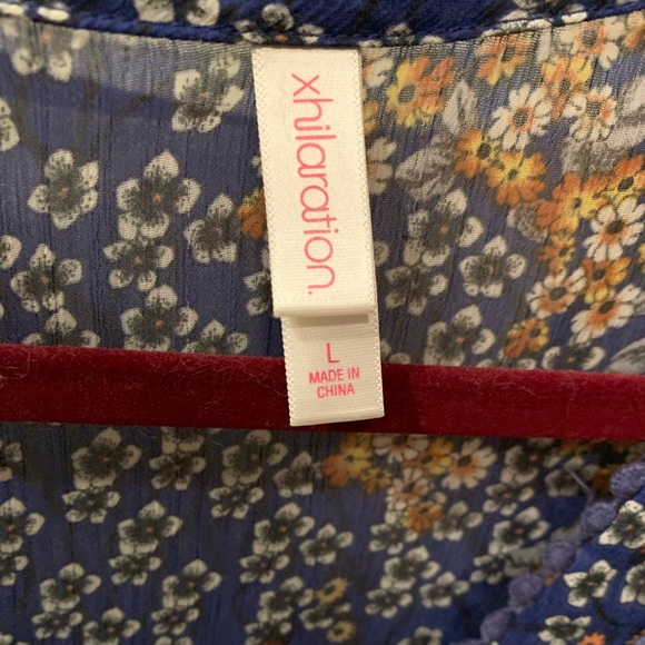 Flowy  Boho Top! - Picture 3 of 3